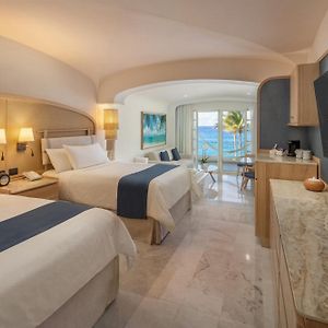 Superior King Suite